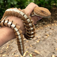 Articulated 3D Printed Snake - Flexible Movable Joints & Realistic Scale Texture - Lifelike Reptile Toy for Pranks and Desk Decor