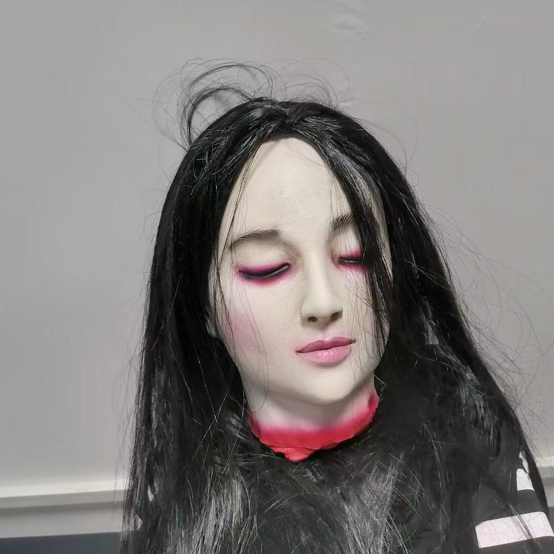 Life-Size Severed Head Horror Prop - Realistic Gory Decapitated Doll for Haunted Houses, Escape Rooms, and Halloween Bar Decor - Professional Grade Slasher Movie Atmosphere Prop