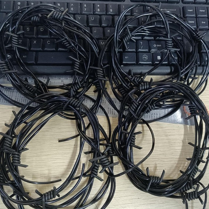 Realistic Rusty Prisoner Chains - Lightweight Plastic Shackles and Prop Links for Haunted House, Escape Room, and Masquerade Costume Decor