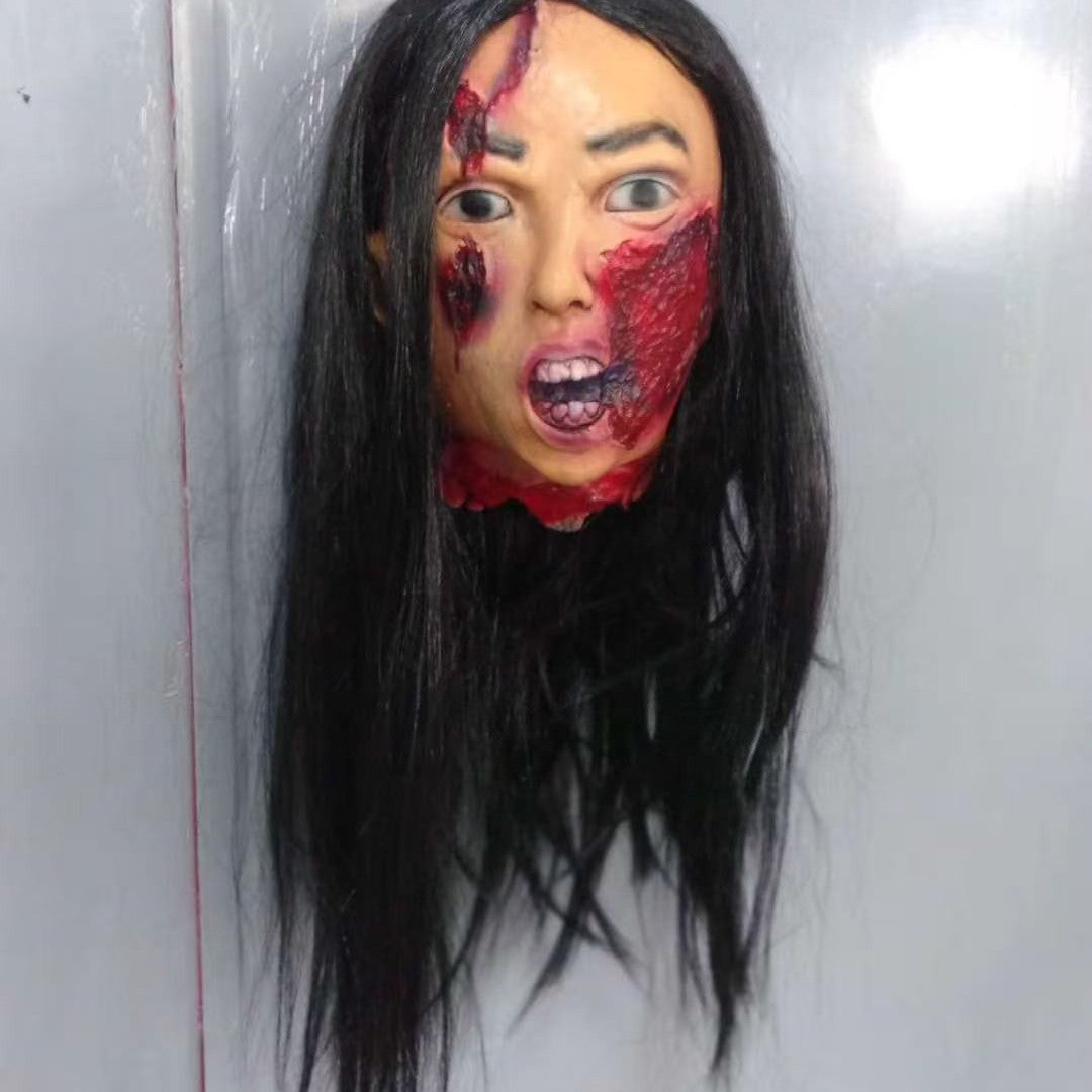 Life-Size Severed Head Horror Prop - Realistic Gory Decapitated Doll for Haunted Houses, Escape Rooms, and Halloween Bar Decor - Professional Grade Slasher Movie Atmosphere Prop