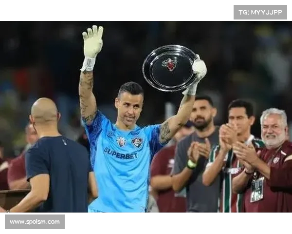 法比奥：900球成就属于全队 零封功劳归门将